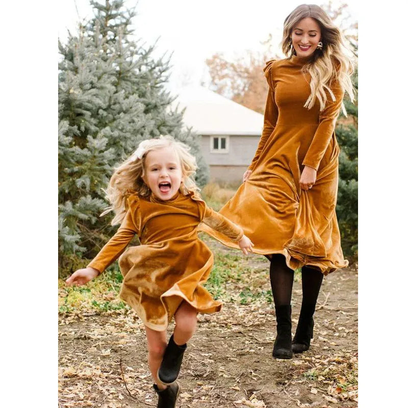 Mom and Daughter Dress Spring Fashion Mother Daughter Dresses Family Matching Cotton Outfits Girls Baby Clothing 1-9 Years Old