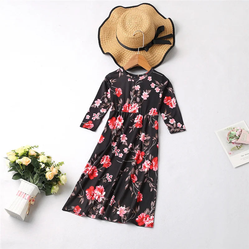 Mom and Daughter Dress Spring Fashion Mother Daughter Dresses Family Matching Cotton Outfits Girls Baby Clothing 1-9 Years Old