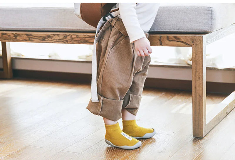 Zapatos de bebé Primeros pasos para niños pequeños Botas de punto para bebés y niñas Suela de goma suave antideslizante Zapatos informales de piso Descalzos