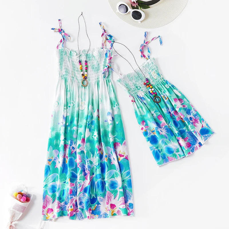 Summer Family Dress Mother and Daughter Matching Outfits Bohemian Beach Floral Sundress Dresses For Mom Girl Family Look Sets