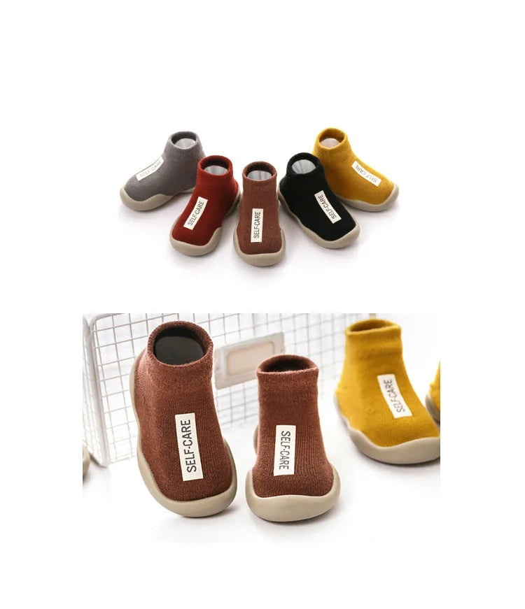 Zapatos de bebé Primeros pasos para niños pequeños Botas de punto para bebés y niñas Suela de goma suave antideslizante Zapatos informales de piso Descalzos