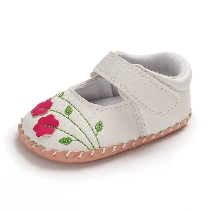 Baby Girl Shoes Newborn Toddler Boy Soft Handmade Rubber Sole Embroidered Flower Infant First Walkers Princess Baby Crib Shoes