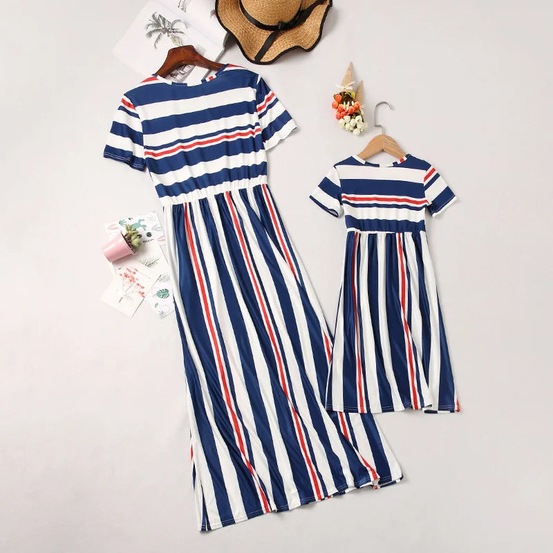 Mom and Daughter Dress Spring Fashion Mother Daughter Dresses Family Matching Cotton Outfits Girls Baby Clothing 1-9 Years Old