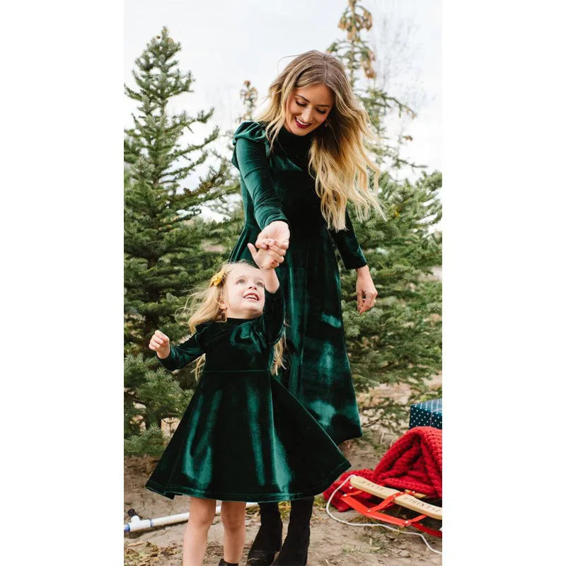 Mom and Daughter Dress Spring Fashion Mother Daughter Dresses Family Matching Cotton Outfits Girls Baby Clothing 1-9 Years Old