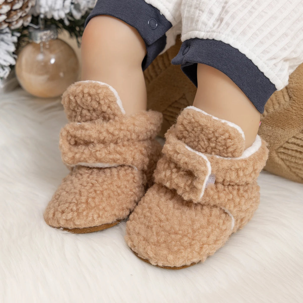 Meckior Botines de forro polar para bebé, zapatillas para bebé, niña y niño, antideslizantes, suela blanda, calcetines para bebé, primeros andadores de recién nacido, zapatos cálidos para cuna