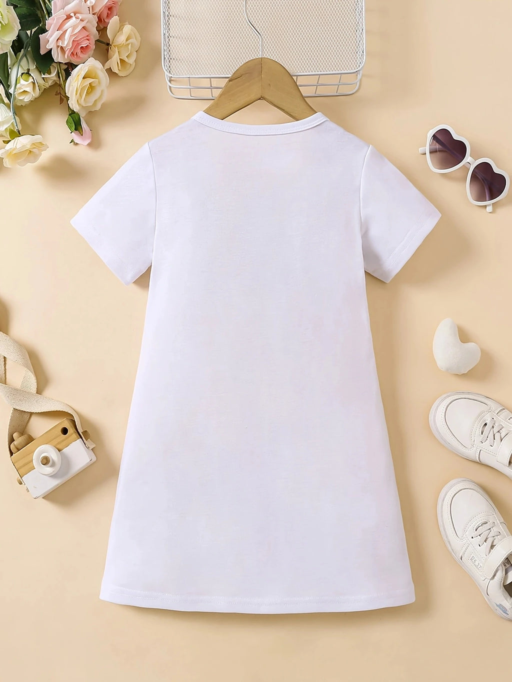 Bonito mono informal de verano para niña con estampado de amor, vestido de mezcla de fibra de poliéster suave, transpirable y elástico.