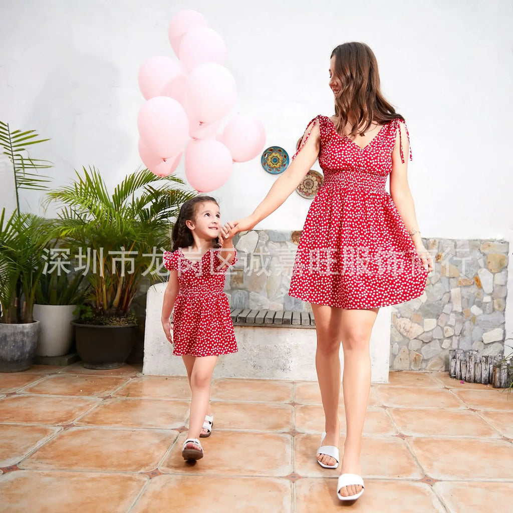 V-Neck Mother Daughter Dresses Family Set Flower Mommy and Me Matching Clothes Fashion Woman Girls Sleeveless Dress Outfits 2025