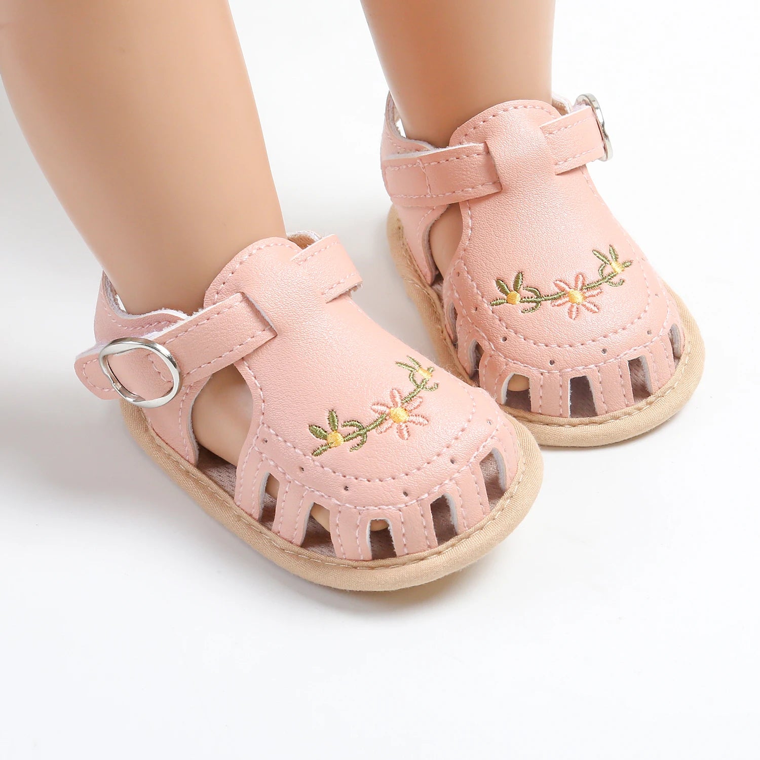 Baby summer sandals non-slip soles, soft flat shoes for infants, suitable for indoor and outdoor learning to walk shoes.