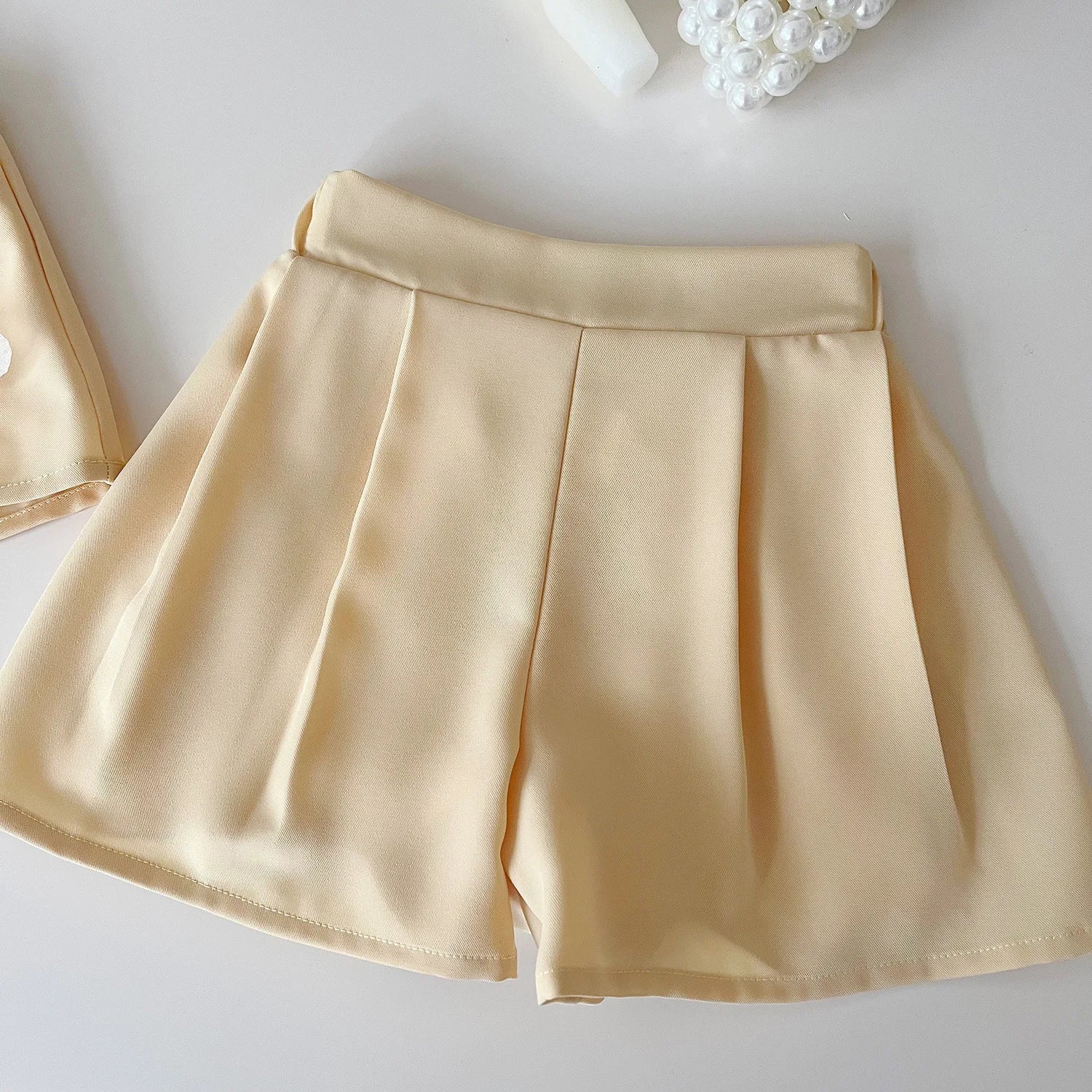 Kinderanzug für Mädchen Sommer Niedlich Drei Blumen Kurzarm-T-Shirt + Shorts 2-teilige Sets Freizeit-Outfit Baby Kinder Kleidung