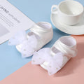 Baby non-slip learning walking shoes, cute bow design, soft flat shoes for infants, suitable for indoor parties and gatherings.