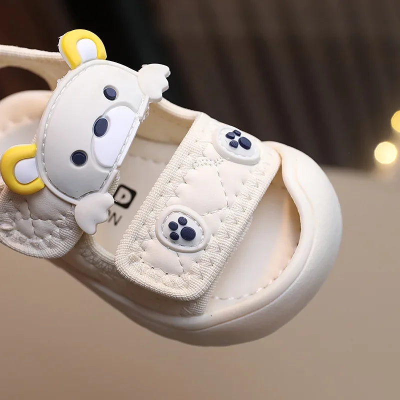 Baby Sandals Cute Bear Soft Breathable Beach Shoes Summer Infant Sandals For Boy First Walkers Toddler Girl Sandals khaki white