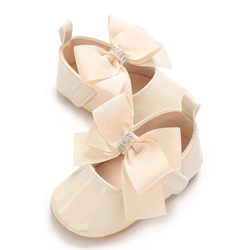 Lindos Zapatos de Princesa para Bebé Edición Primavera y Otoño Decoración de Lazo de Mariposa Suela Blanda de PU Adecuado para Bebés de 0 a 1 Año