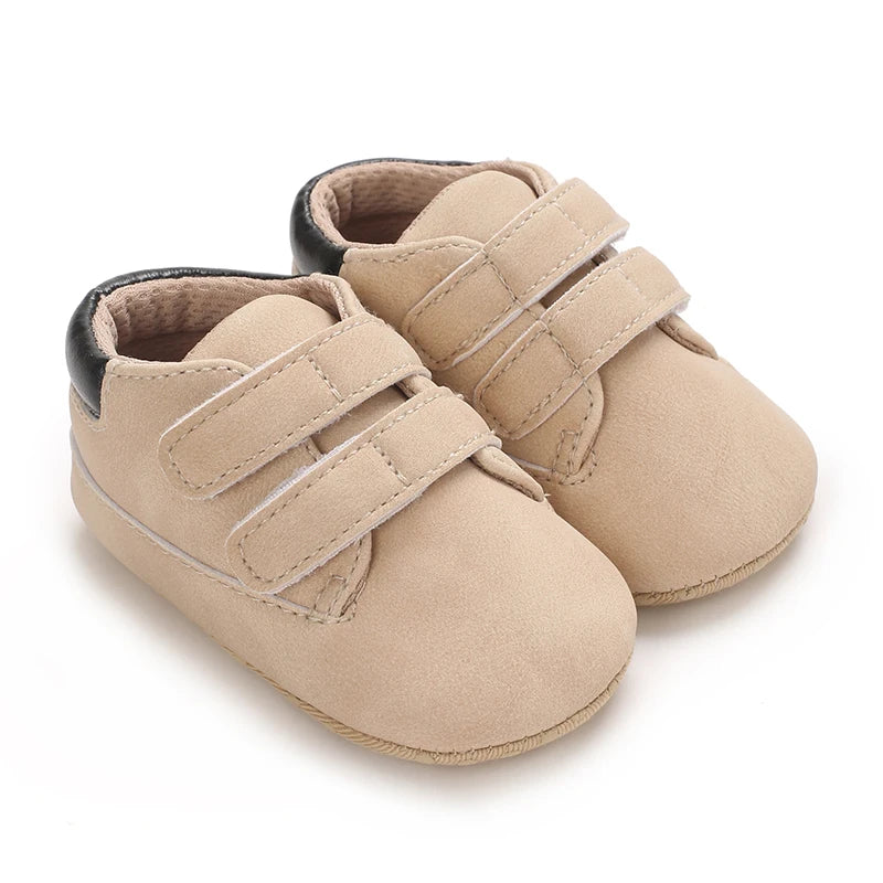 Newborn Baby Shoes Classic Leather Soft Soles Non Slip Toddler Walking Shoes for Boys and Girls 0-18M First Step Walking Shoes