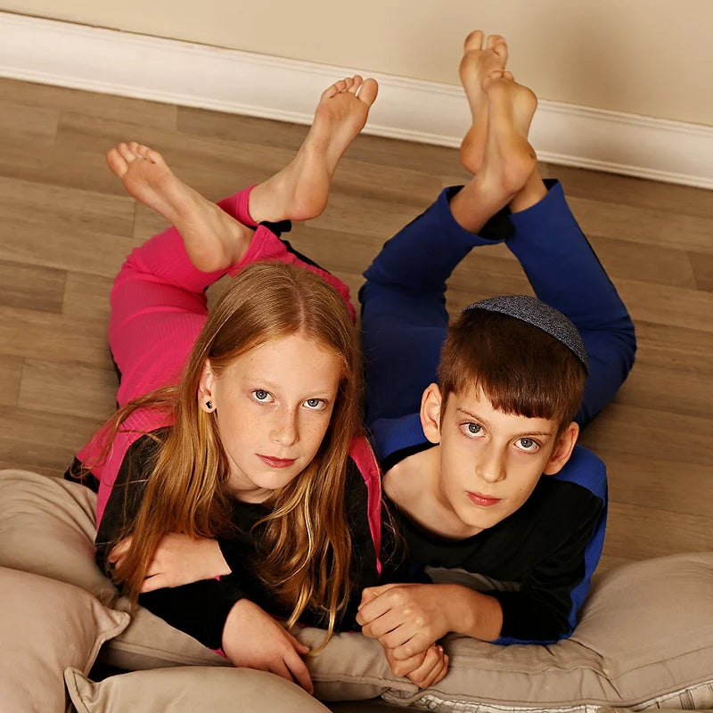 Jungen Schlafanzug Set blaues schwarzes Oberteil und Hose Kinderkleidung für Jungen und Mädchen Rundhals Winter Velours Vorderseite Rippen Rückseite