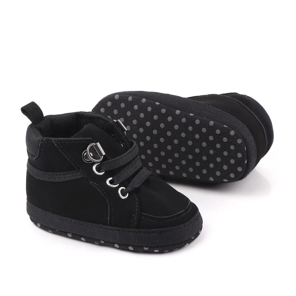 Brand Neugeborenes Baby Junge Schuhe Weiche Sohle Krabbelschuhe Warme Stiefel Anti-Rutsch Sneaker Einfarbig PU Lauflernschuhe für 1 Jahr alt 0-18 Monate