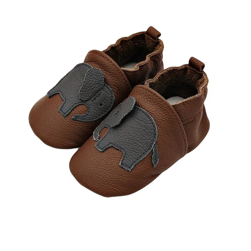 Zapatitos de bebé de piel de vaca suave, patucos para recién nacidos, para bebés, niños y niñas, mocasines pantuflas para primeros pasos.