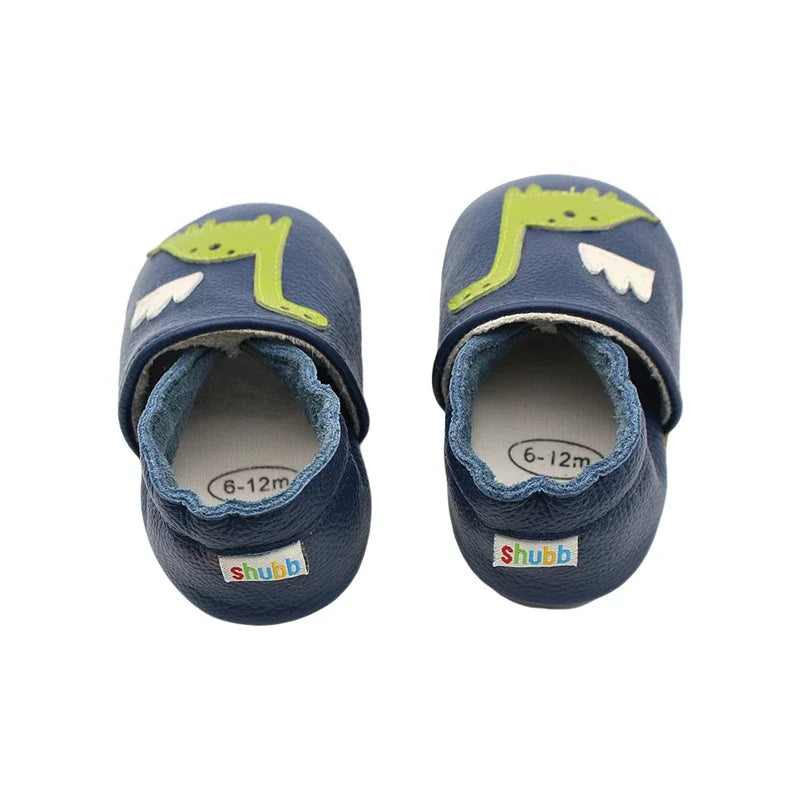 Zapatos de bebé de otoño para niños y niñas, antideslizantes, de piel de oveja suave, zapatillas de deporte con diseño de animales, mocasines para primeros pasos 0-24M