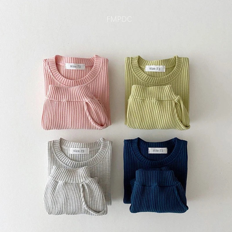 Ropa de bebé niña Conjuntos de ropa de algodón para otoño Tejido Mock 2 piezas Algodón Waffle Niños Conjuntos de ropa de niño Chándal Tops+Pantalones Coreano
