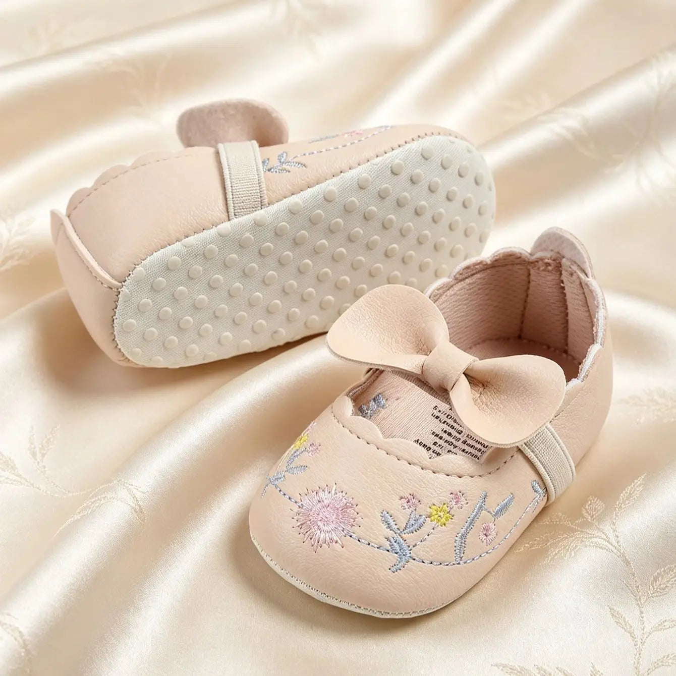 Baby walking shoes women's spring and autumn styles apricot butterfly bow embroidered soft sole breathable soft sole shoes