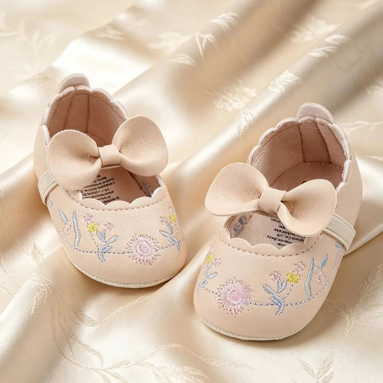 Baby walking shoes women's spring and autumn styles apricot butterfly bow embroidered soft sole breathable soft sole shoes