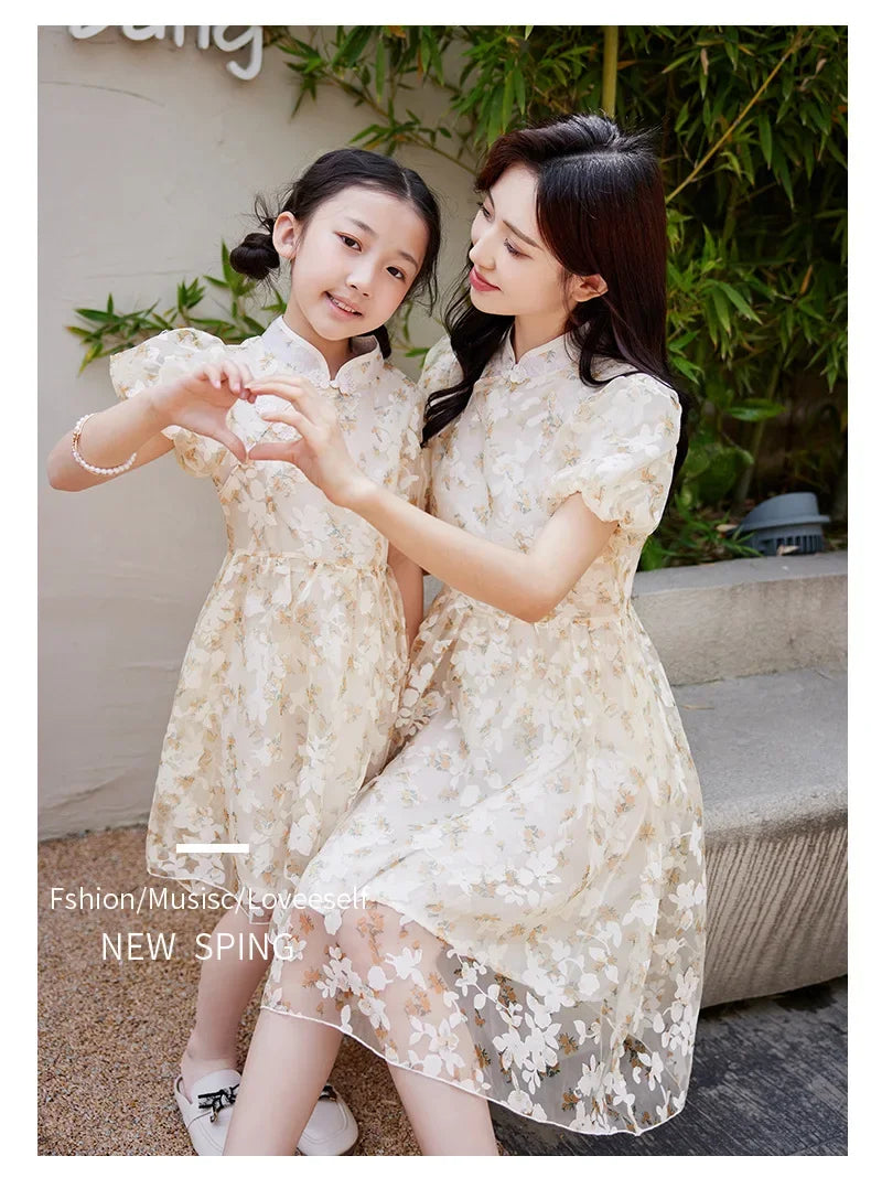 Mother Daughter Matching Dresses Vintage CheongsamGirl Daily Wear Retro Floral Dress Princess Gown Summer Outfit Mommy and