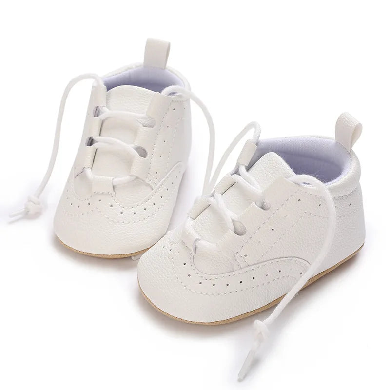 Classic Newborn Baby Shoes White Casual Shoes Boys Girls Shoes Fashion Sneakers Soft Sole Non-Slip Toddler Shoes First Walkers