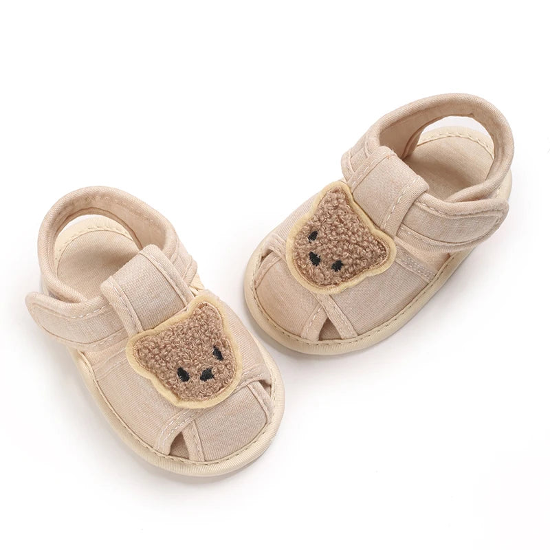 Summer sandals for baby boys and girls, breathable baby summer sandals, first walking shoes for newborns at 18 months old