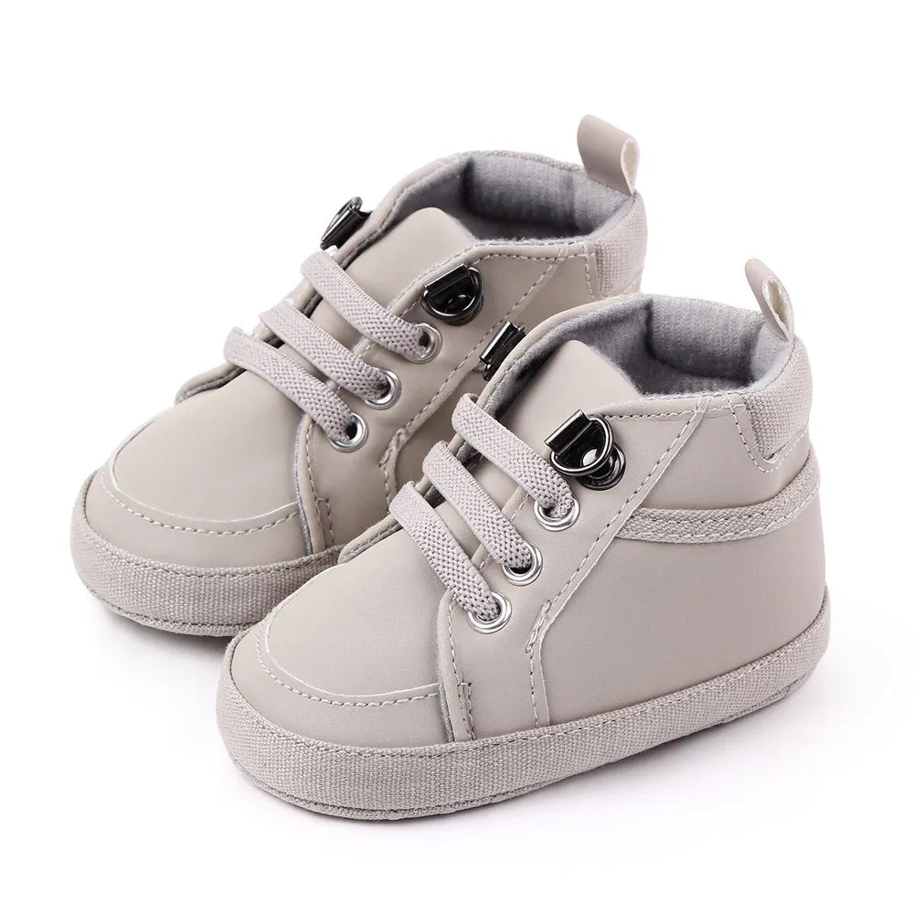 Brand Neugeborenes Baby Junge Schuhe Weiche Sohle Krabbelschuhe Warme Stiefel Anti-Rutsch Sneaker Einfarbig PU Lauflernschuhe für 1 Jahr alt 0-18 Monate