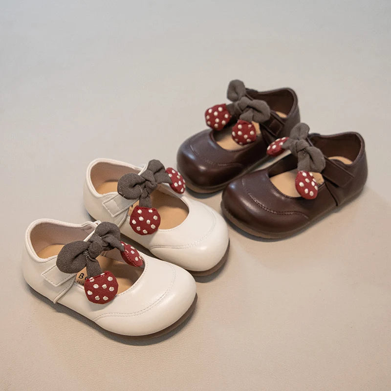 Baby Girls Leather Shoes with Cute Bow 2026 New Spring Autumn Toddler School Dance Flats Soft Sole Chic Princess Party Dress Up