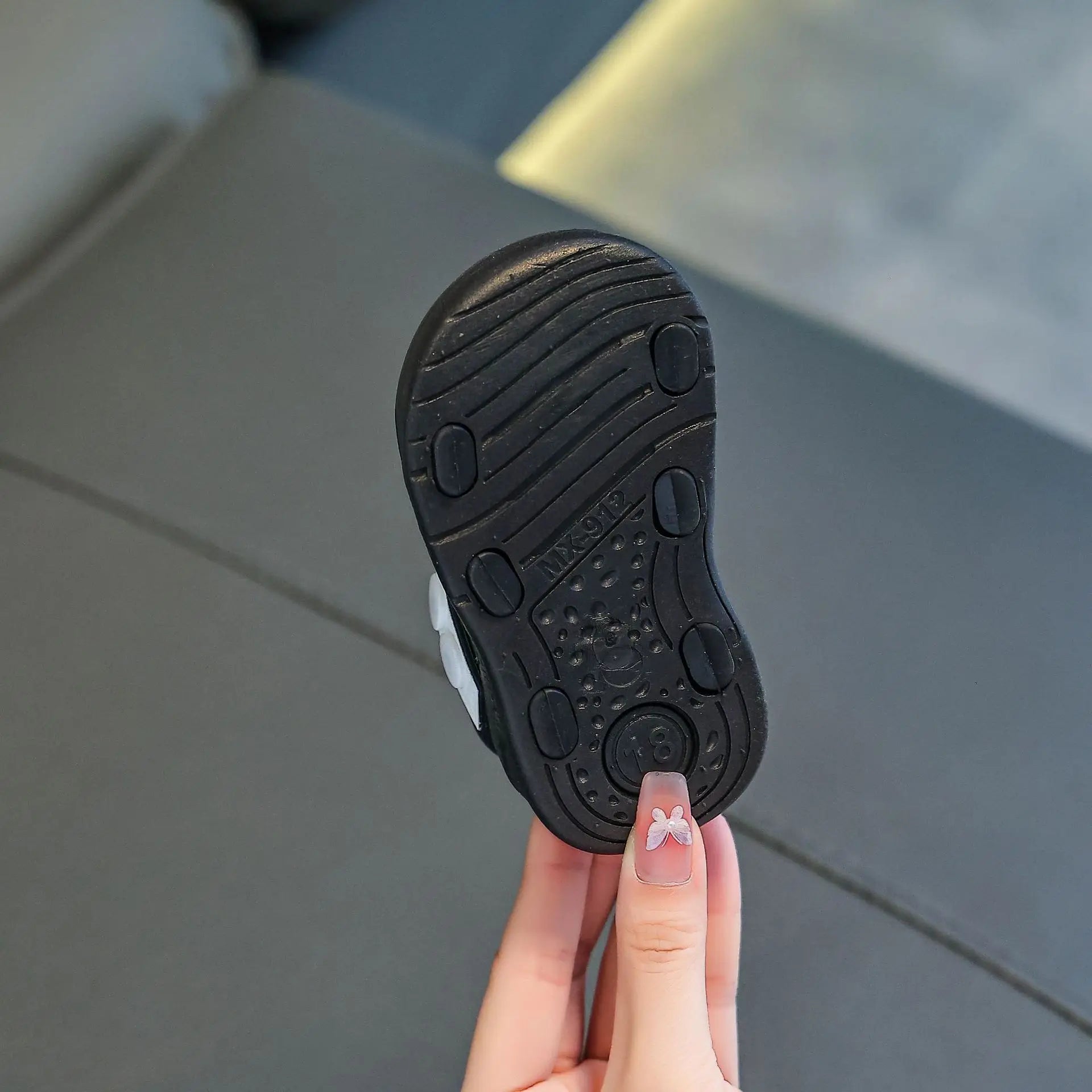 Baby Sandals Cheap Summer Beach Shoes Toddler Sandals Soft Breathable PVC Little Boys Girls Close-toed Sandals For Baby