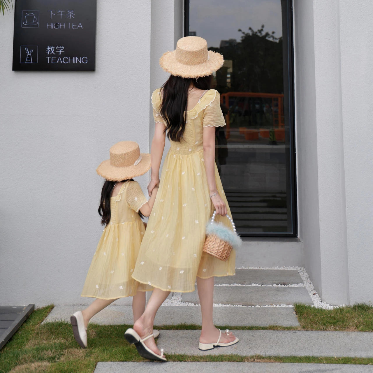 Mother and Daughter Matching Summer Dress Mom and Baby Girls Same Clothes Mommy and Me Short Sleeve Elegant Dresses for Women
