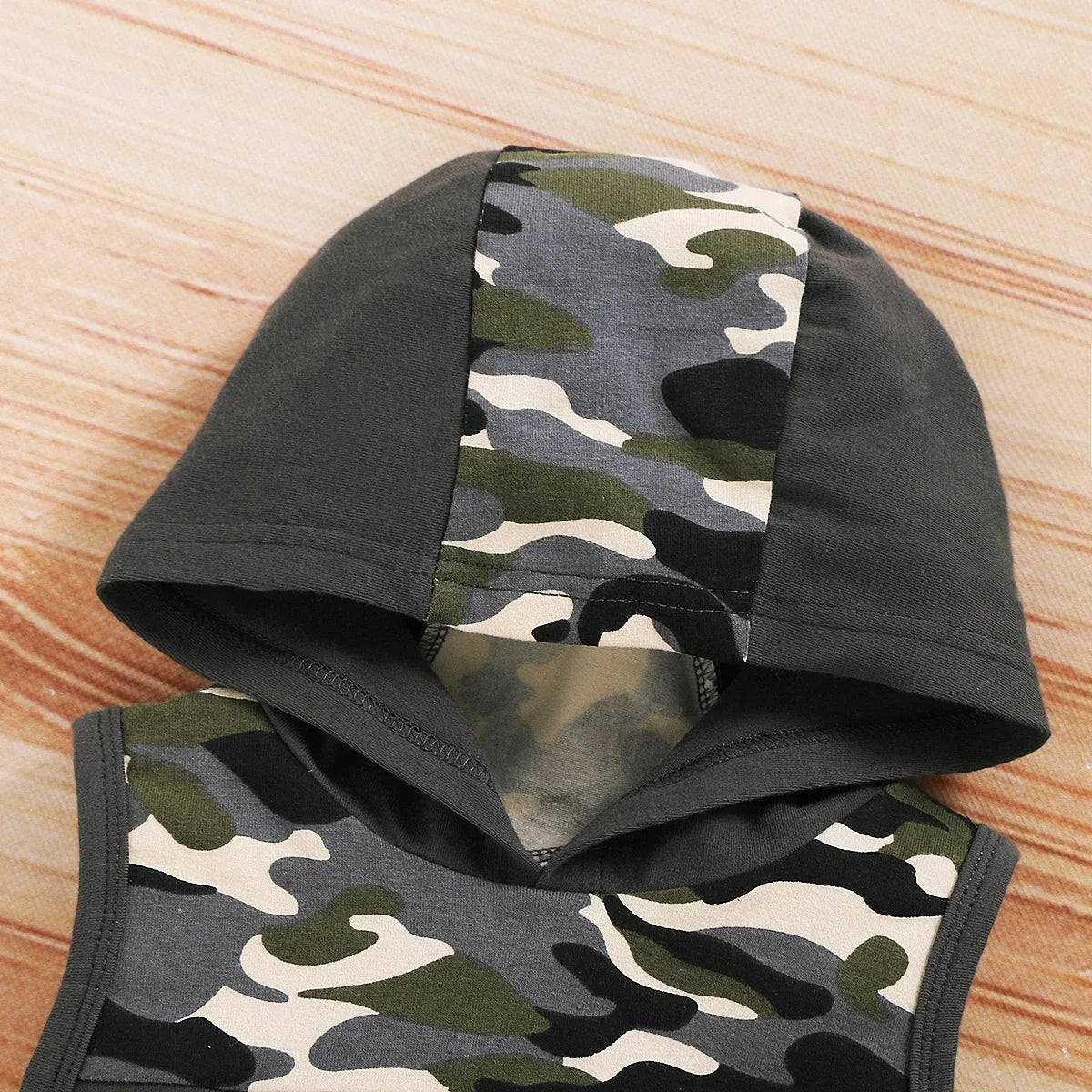 Neugeborene Baby Jungen 2-teiliges Kleiderset Camouflage Kapuzenweste + Shorts Coole Kleinkind Jungen Sommer Outfits für Säuglinge 0-18 Monate