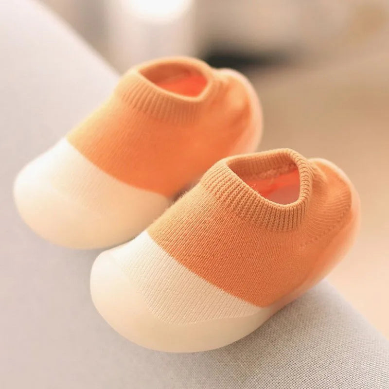 Zapatos de bebé Primeros pasos para niños pequeños Botas de punto para bebés y niñas Suela de goma suave antideslizante Zapatos informales de piso Descalzos