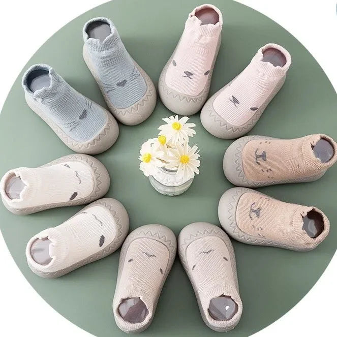 Zapatos de bebé, suela de goma suave, primeros caminantes, calcetines antideslizantes para niños, calcetines de piso, zapatos de calcetín para niños pequeños de 0 a 4 años, botines para niños y niñas