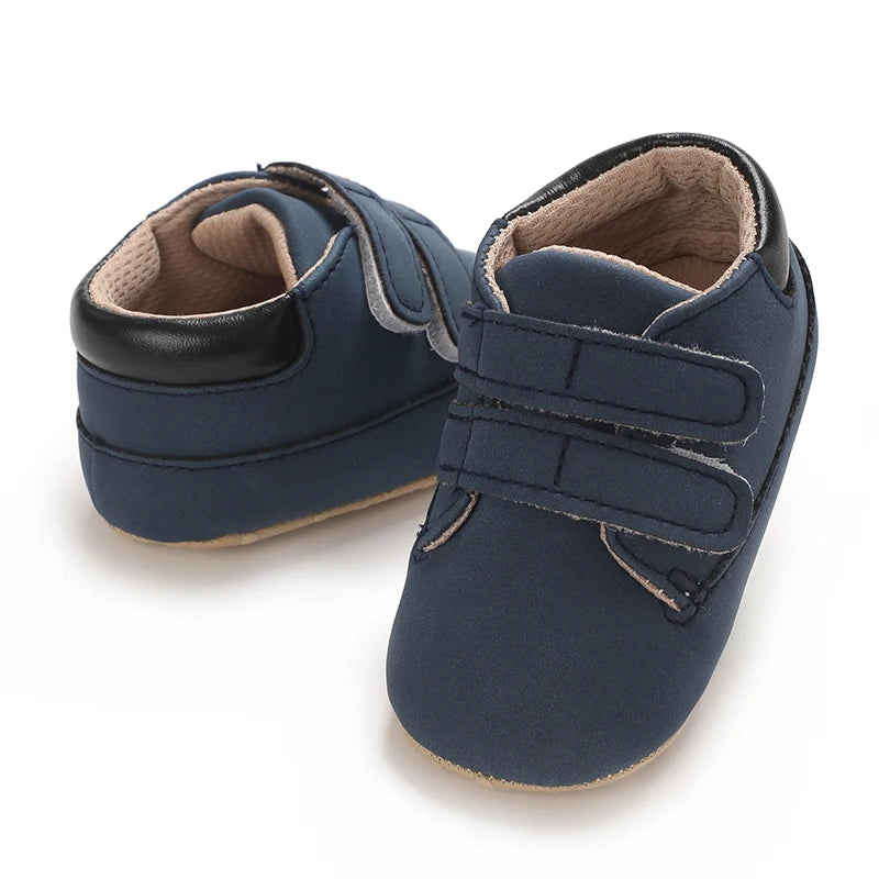 Newborn Baby Shoes Classic Leather Soft Soles Non Slip Toddler Walking Shoes for Boys and Girls 0-18M First Step Walking Shoes