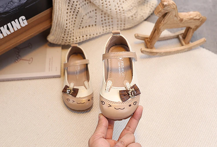 Baby Girls Leather Shoes with Cartoon Ornament 2026 New Spring Toddler Ballet Flats Soft Sole Trendy Kawaii Style Party Dress Up