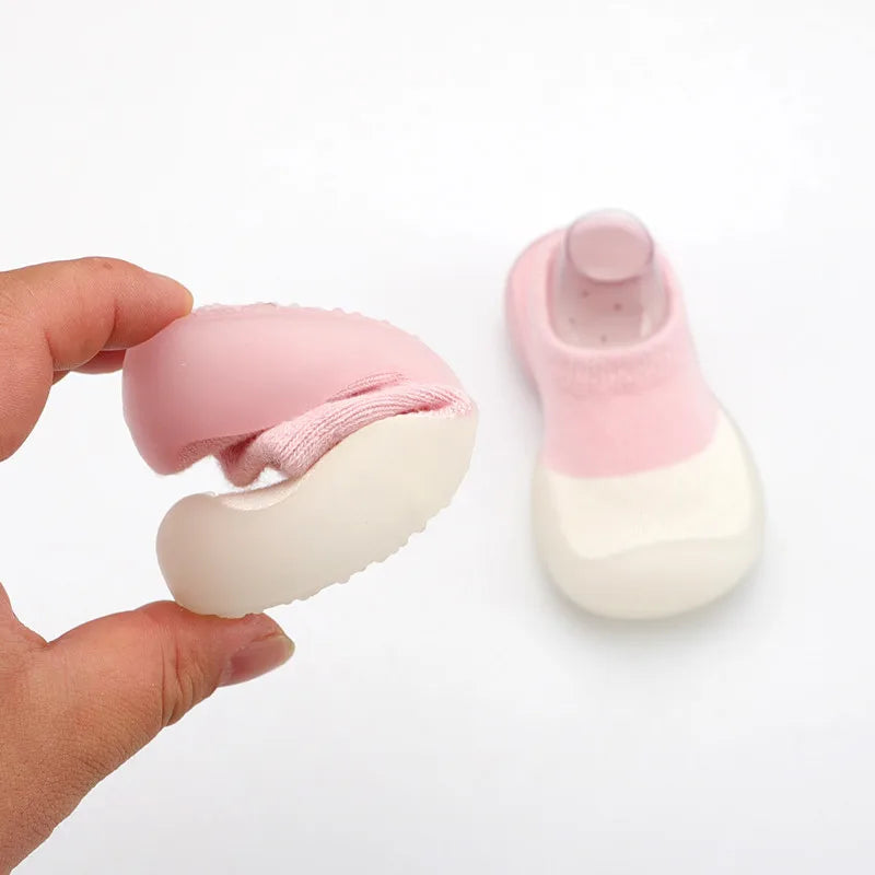 Zapatos de bebé Primeros pasos para niños pequeños Botas de punto para bebés y niñas Suela de goma suave antideslizante Zapatos informales de piso Descalzos
