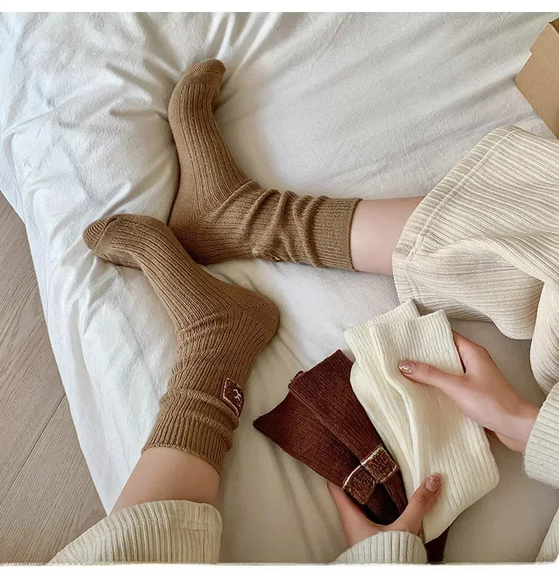 1/3 pares de calcetines de invierno gruesos y cálidos, de color liso, a media pantorrilla, casuales para mujer con logotipo bordado, calcetines de pila para climas fríos