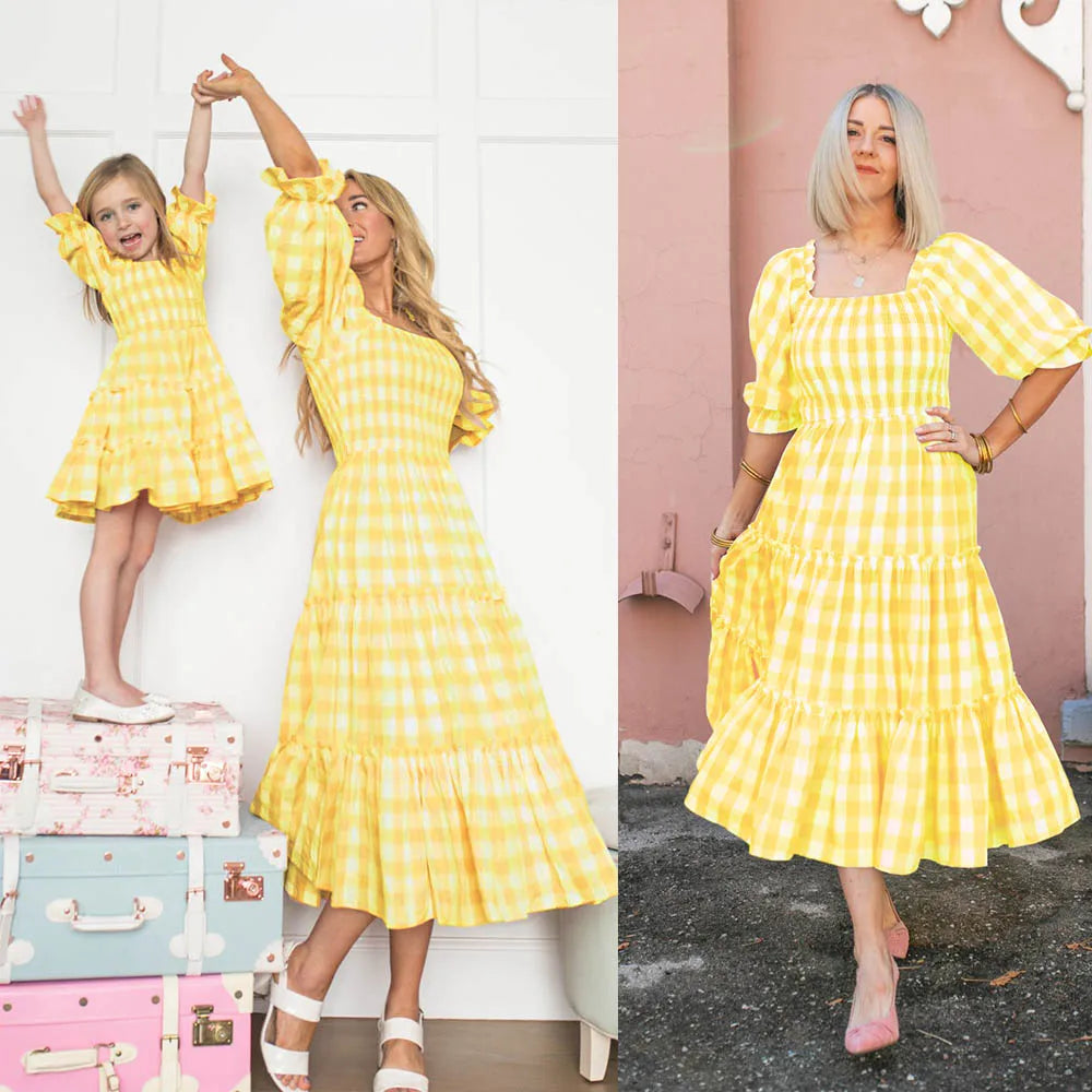 Mother and Daughter Matching Outfits Vestidos Family Matching Dresses Floral Printed Beach Family Look Dress