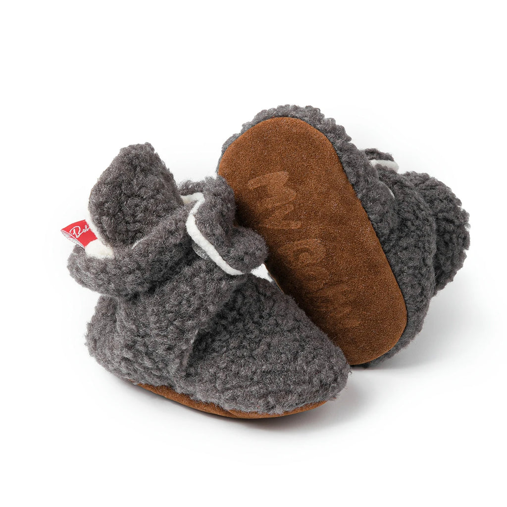 Meckior Botines de forro polar para bebé, zapatillas para bebé, niña y niño, antideslizantes, suela blanda, calcetines para bebé, primeros andadores de recién nacido, zapatos cálidos para cuna