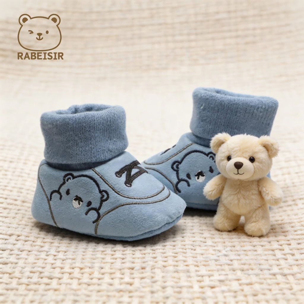 Baby Shoes and Foot Covers for Newborns to Protect Their Feet While Sleeping, Suitable for 0-18 Months, Spring and Autumn Models, Warm