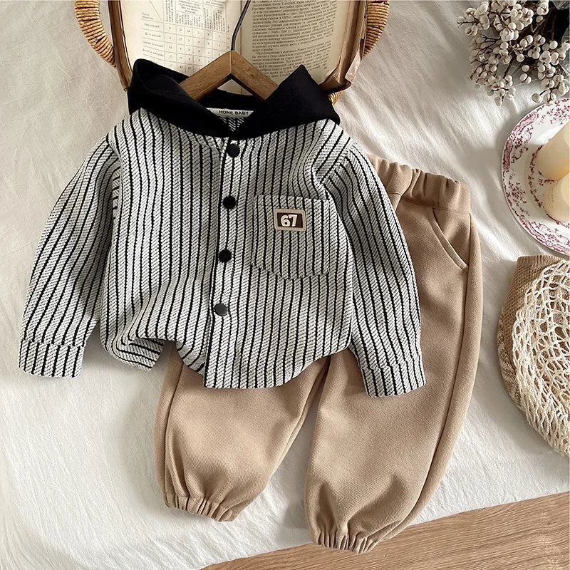 Conjuntos de ropa para bebés y niños pequeños de primavera y otoño, trajes casuales de abrigo con capucha a rayas y pantalones para bebés y niños pequeños