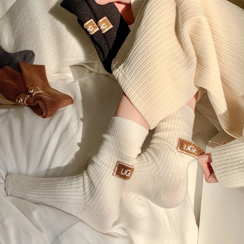1/3 pares de calcetines de invierno gruesos y cálidos, de color liso, a media pantorrilla, casuales para mujer con logotipo bordado, calcetines de pila para climas fríos