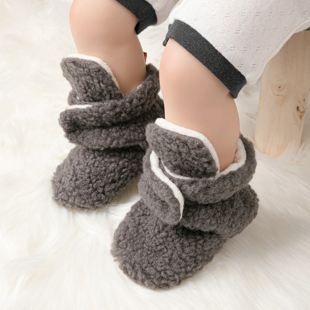 Meckior Botines de forro polar para bebé, zapatillas para bebé, niña y niño, antideslizantes, suela blanda, calcetines para bebé, primeros andadores de recién nacido, zapatos cálidos para cuna