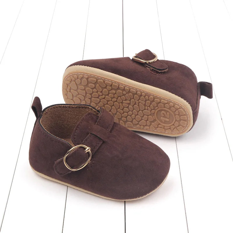 Zapatillas de bebé lindas y cómodas con suela flexible y antideslizante para primeros pasos de niñas y niños