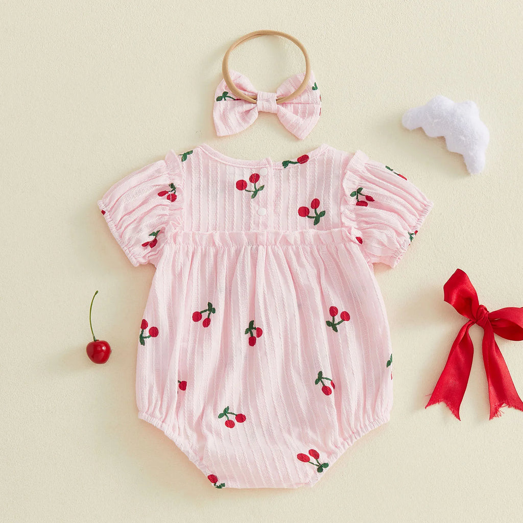 Neugeborene Baby Mädchen Sommer Bodysuit 2-teiliges Outfit Süßer Kirschdruck Rundhals Rüschen Kurzarm Strampler und Schleifen Haarband Set