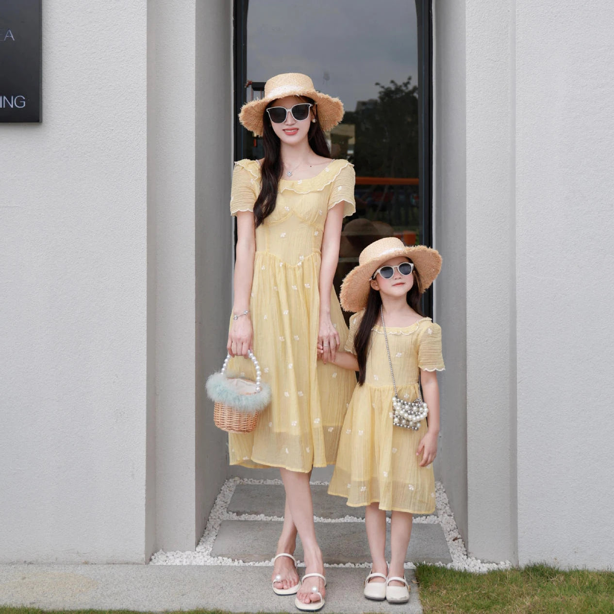 Mother and Daughter Matching Summer Dress Mom and Baby Girls Same Clothes Mommy and Me Short Sleeve Elegant Dresses for Women