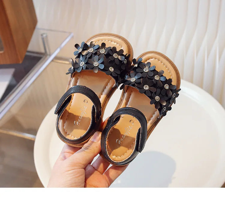 Baby Sandals Non slip Soft Bottom Children's Sandals New Girl's Flower Sandals Korean Edition Fashion Princess Style