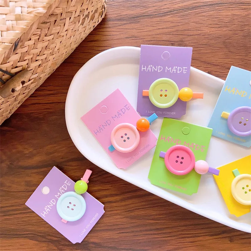 2023 Neues Baby Mädchen Süße Knopf-Haarnadel Pony-Spange Süßigkeitenfarbene Haarspangen Kinder-Haarspange Haarschmuck für Kinder