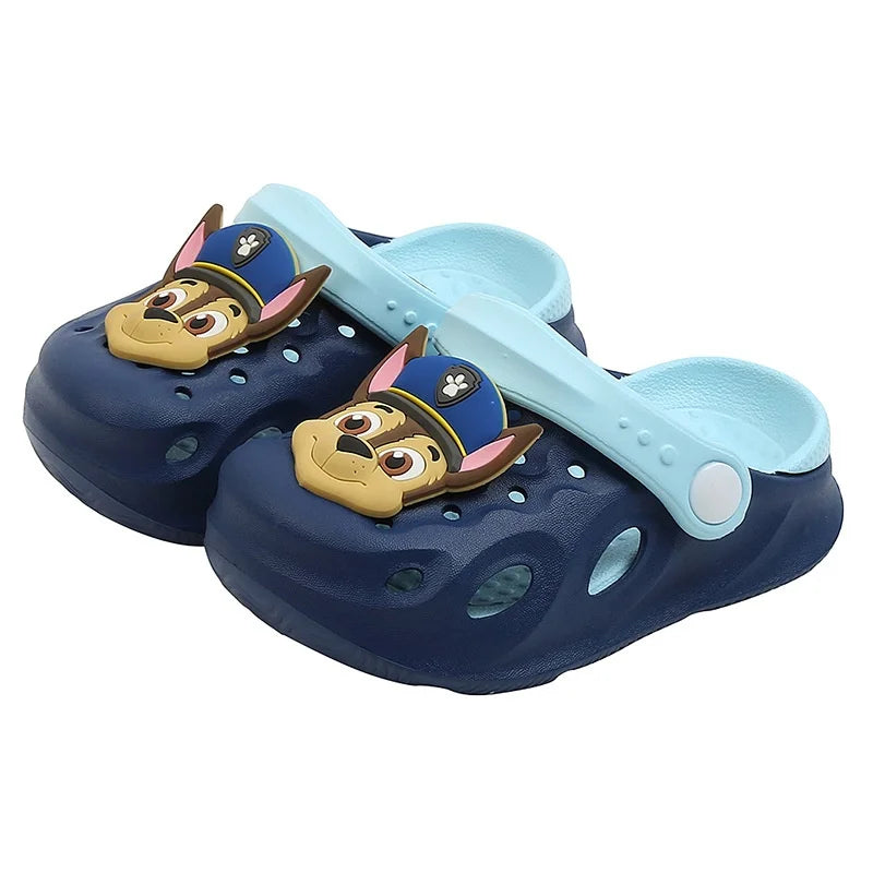 Zuecos de Chase de La Patrulla Canina | Adorable perro 3D + decoración de naturaleza | Correa ajustable | Pantuflas transpirables de EVA para niños pequeños